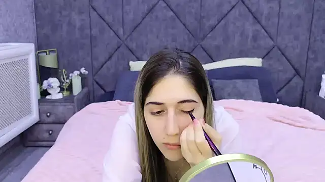 Teresa Stane online show from November 2025 05:19:01 AM