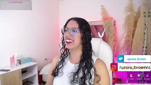 Aurora Brownn online show from September 2025 04:36:02 AM