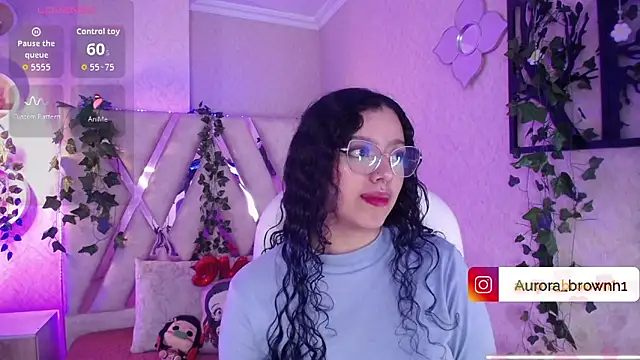 Aurora Brownn online show from November 2025 04:45:02 AM