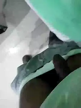 KUKU69XX online show from December 2024 07:34:02 PM