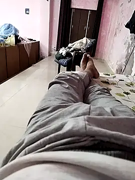 KUKU69XX online show from March 2025 05:39:02 PM