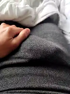 Snapshot of ariel-rick chatting on December 2024 12:45:01 PM ariel-rick online show from December 2024 12:45:01 PM