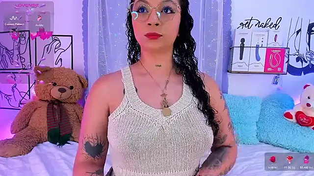 Snapshot of Mari_Sweett chatting on April 2026 07:09:02 PM Mari Sweett online show from April 2026 07:09:02 PM