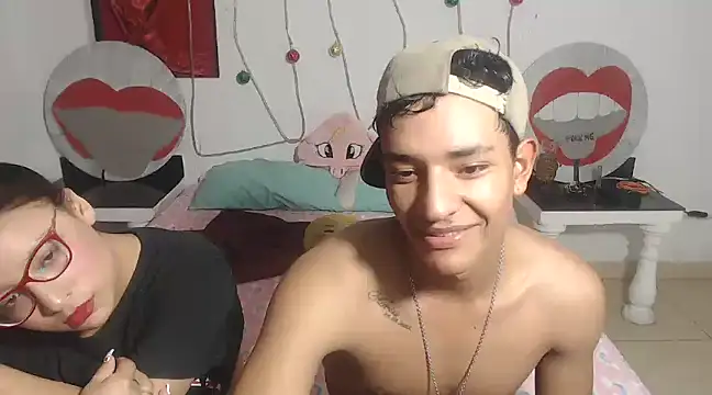 Snapshot of PartySexting chatting on December 2024 02:41:01 AM PartySexting online show from December 2024 02:41:01 AM