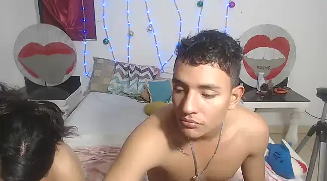 Snapshot of PartySexting chatting on January 2025 08:52:01 AM PartySexting online show from January 2025 08:52:01 AM