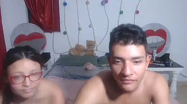 Snapshot of PartySexting chatting on January 2025 08:10:02 AM PartySexting online show from January 2025 08:10:02 AM