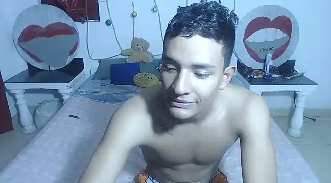 Snapshot of PartySexting chatting on January 2025 02:03:02 AM PartySexting online show from January 2025 02:03:02 AM