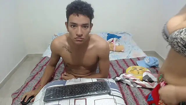 Snapshot of PartySexting chatting on February 2025 03:30:01 PM PartySexting online show from February 2025 03:30:01 PM