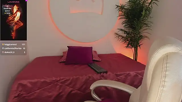 Ariana Pierce online show from December 2025 07:53:02 PM