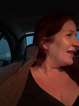 Engel mia online show from September 2025 05:27:01 PM