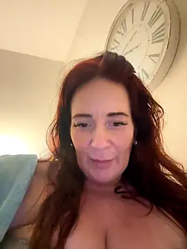 Engel mia online show from October 2025 09:56:01 PM