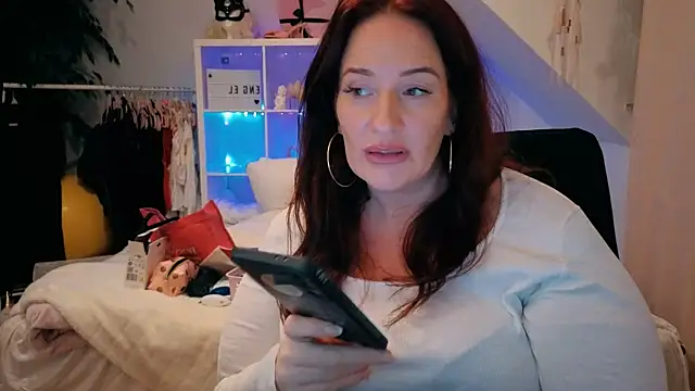 Engel mia online show from October 2025 11:02:01 PM