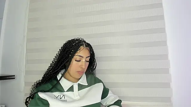 Snapshot of misscheelsee chatting on February 2025 08:52:02 PM misscheelsee online show from February 2025 08:52:02 PM