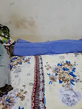 Linda-53 online show from April 2026 11:13:02 PM