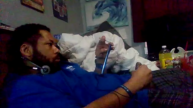 Snapshot of Creationmonster0 chatting on April 2026 03:20:01 PM Creationmonster0 online show from April 2026 03:20:01 PM