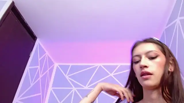 Snapshot of sara17_ chatting on March 2025 05:57:02 AM sara17  online show from March 2025 05:57:02 AM