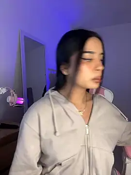 Emily-14 online show from September 2025 02:23:01 AM