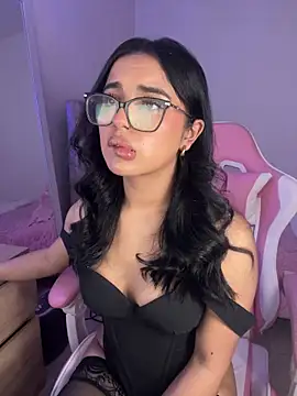 Emily-14 online show from April 2026 03:48:01 AM