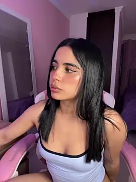 Emily-14 online show from May 2026 04:31:01 AM