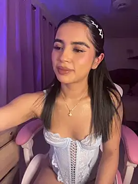 Emily-14 online show from July 2026 05:11:01 AM