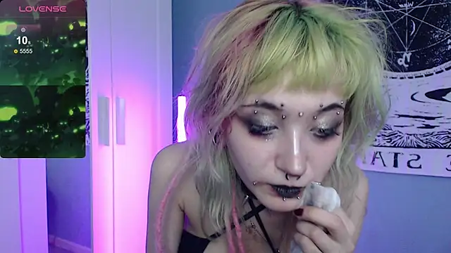 Snapshot of Milten-Trish chatting on June 2026 03:19:02 AM Milten-Trish online show from June 2026 03:19:02 AM