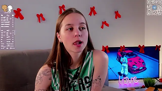 FalineDowlen online show from February 2026 01:46:01 AM