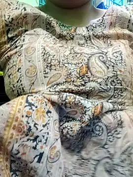 Snapshot of Fuck_Girl_Nuri chatting on December 2024 05:16:02 AM Fuck Girl Nuri online show from December 2024 05:16:02 AM