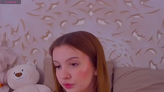 EvansMilana online show from February 2025 06:38:01 PM