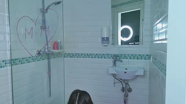 Snapshot of Mia_Mia_M chatting on December 2024 05:33:02 AM Mia Mia M online show from December 2024 05:33:02 AM