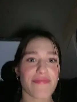 Mia Mia M online show from January 2026 02:11:01 PM