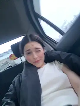 Mia Mia M online show from March 2026 02:24:01 PM