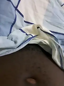 Snapshot of GOLDEN_HQUR chatting on November 2025 01:19:02 AM GOLDEN HQUR online show from November 2025 01:19:02 AM