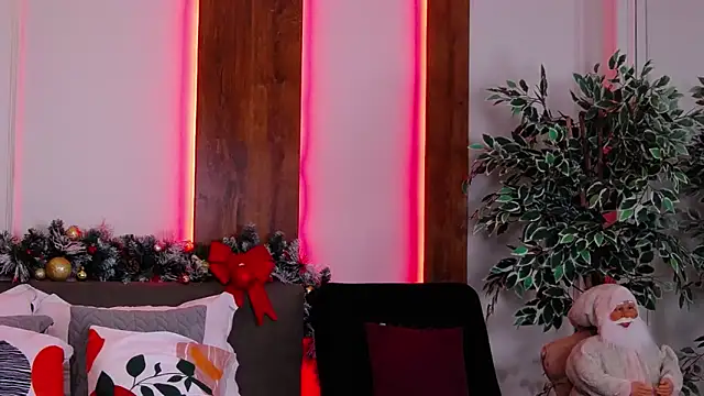 Snapshot of SkylerSpark chatting on November 2025 07:27:01 PM SkylerSpark online show from November 2025 07:27:01 PM