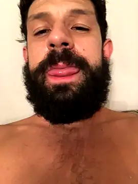 Snapshot of jolesin chatting on September 2025 06:04:01 AM jolesin online show from September 2025 06:04:01 AM