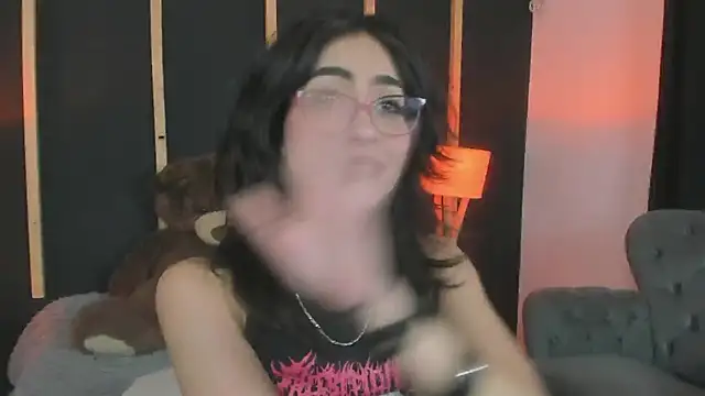 vampy dolll online show from December 2024 10:48:01 PM