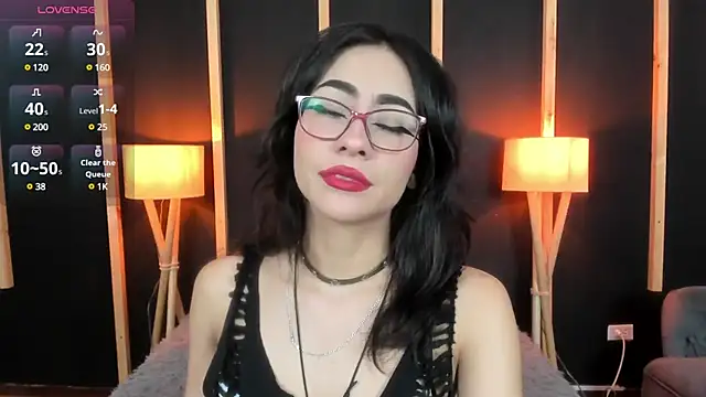 vampy dolll online show from January 2025 01:02:02 PM