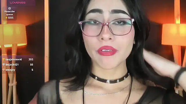 vampy dolll online show from January 2025 10:51:01 PM