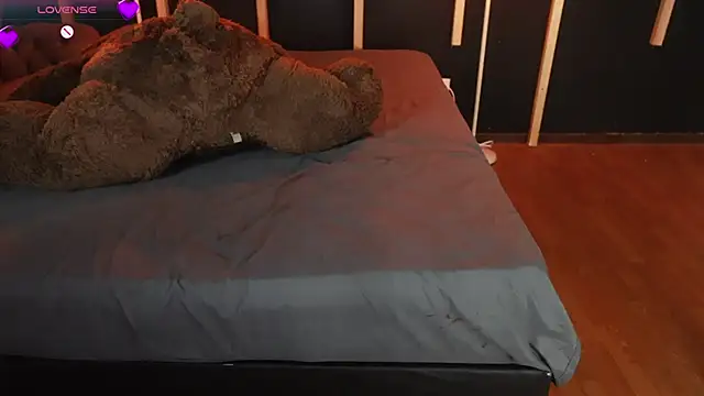 vampy dolll online show from March 2025 06:16:01 PM