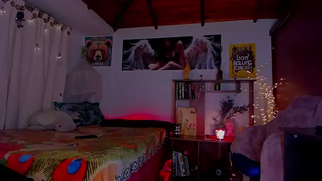 cuteweed420 online show from February 2025 07:21:01 AM