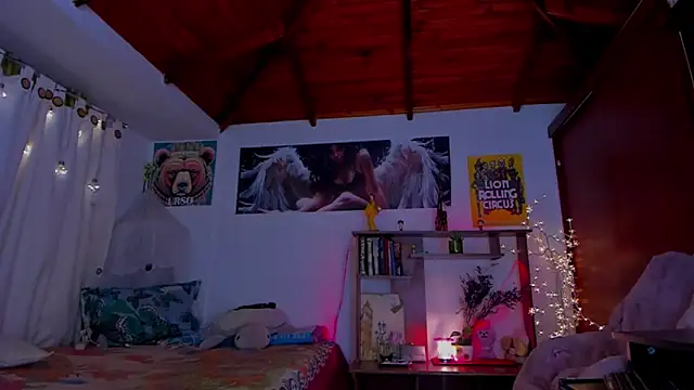 cuteweed420 online show from February 2025 07:22:01 AM