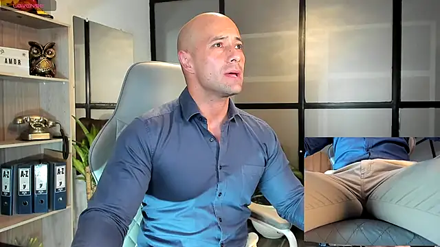 ryan master  online show from December 2024 07:59:02 PM