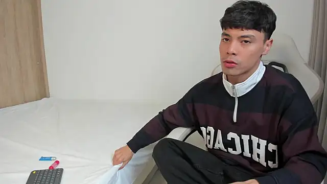 Snapshot of Dammon_Stallion chatting on January 2026 04:23:01 PM Dammon Stallion online show from January 2026 04:23:01 PM