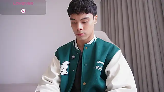 Snapshot of Dammon_Stallion chatting on February 2026 04:08:01 PM Dammon Stallion online show from February 2026 04:08:01 PM