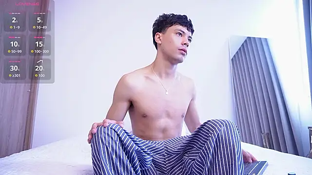 Snapshot of Dammon_Stallion chatting on March 2026 01:39:01 PM Dammon Stallion online show from March 2026 01:39:01 PM