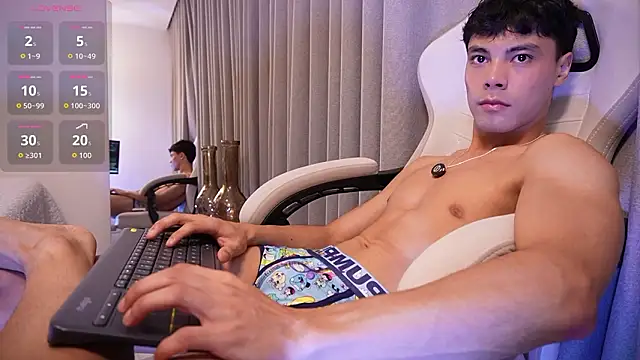 Snapshot of Dammon_Stallion chatting on March 2026 01:21:01 AM Dammon Stallion online show from March 2026 01:21:01 AM