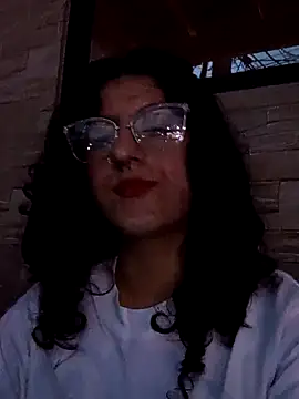 Snapshot of LoveElectra chatting on December 2024 11:00:01 PM LoveElectra online show from December 2024 11:00:01 PM