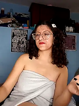 Snapshot of LoveElectra chatting on January 2025 03:28:02 PM LoveElectra online show from January 2025 03:28:02 PM