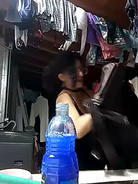 Snapshot of LoveElectra chatting on January 2025 03:59:02 AM LoveElectra online show from January 2025 03:59:02 AM