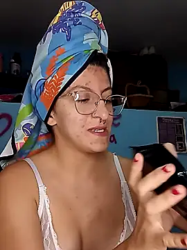 Snapshot of LoveElectra chatting on March 2025 08:59:01 PM LoveElectra online show from March 2025 08:59:01 PM