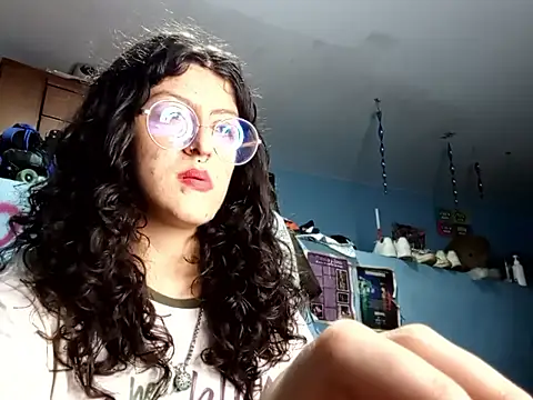 Snapshot of LoveElectra chatting on October 2025 01:59:02 AM LoveElectra online show from October 2025 01:59:02 AM